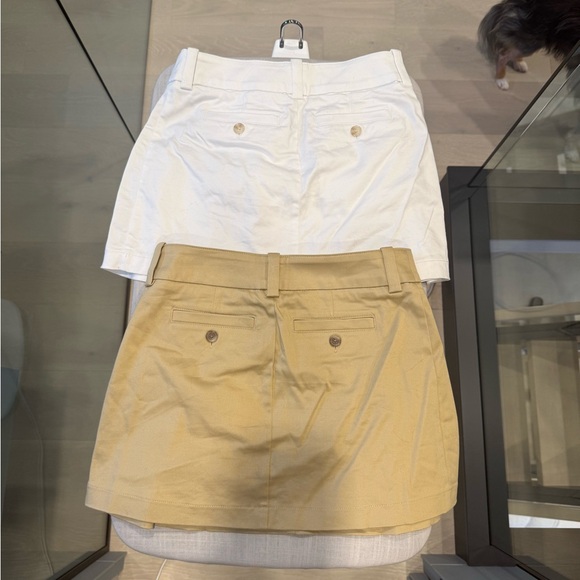 Aritzia Sunday Best Rider Mini Skirts 2 Pack Tan & White Size 0 - Picture 2 of 4